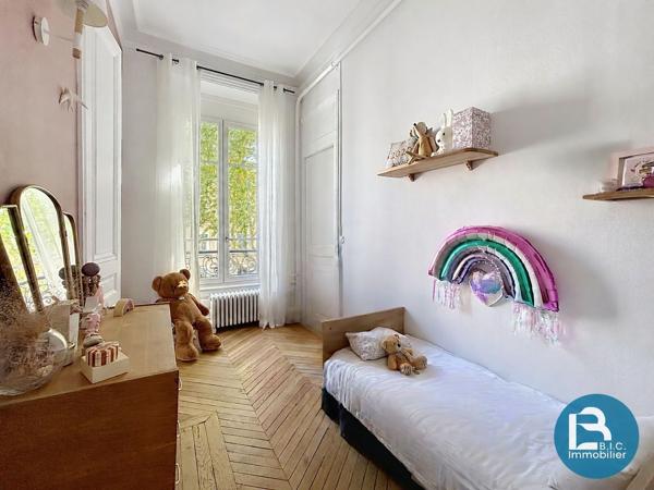 PREFECTURE-SUPERBE APPARTEMENT FAMILIAL