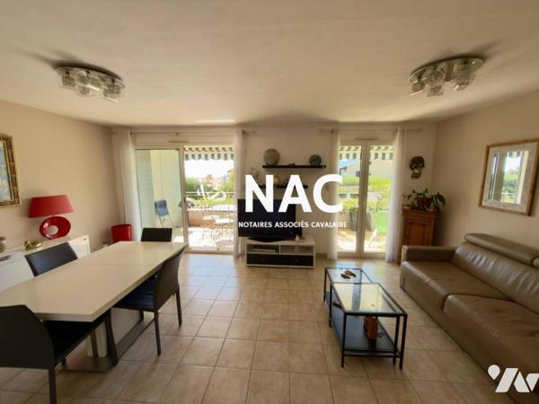 Grand T2 à vendre avec vue Mer situé en plein centre-ville de La Croix-Valmer