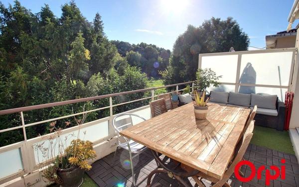 Appartement à vendre    4 pièces • 82,08 m2 Marseille 14