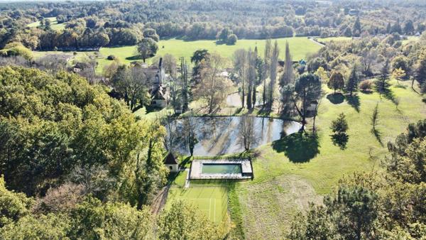Belle chartreuse du XVIIe siècle en Périgord, proche Bergerac