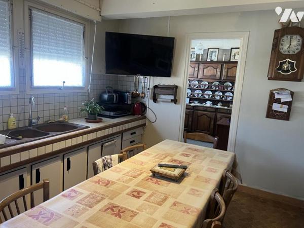 MAISON VILLEDIEU LES POELES