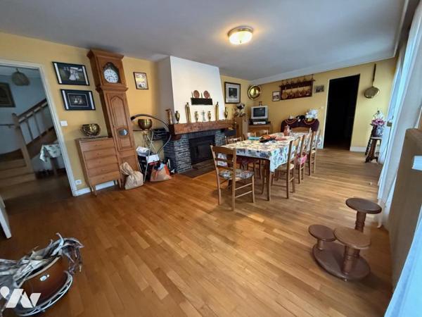 MAISON VILLEDIEU LES POELES