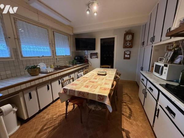 MAISON VILLEDIEU LES POELES