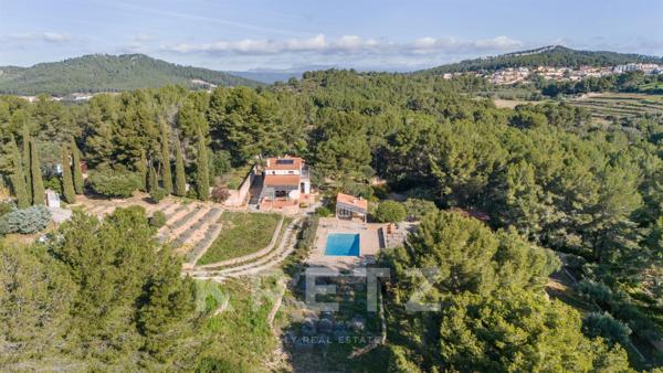 PROPRIETE FRONT DE MER