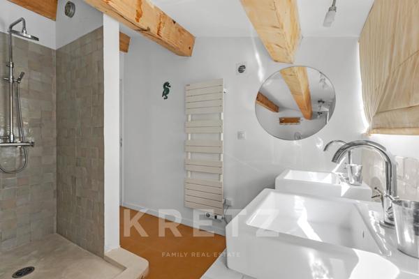 PROPRIETE FRONT DE MER