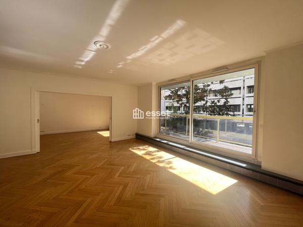 Location Appartement 5 pièces 139 m² - Paris 75116