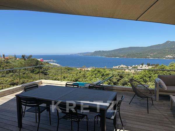 Villa contemporaine avec vue panoramique sur le golfe de Propriano