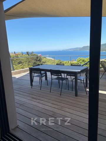 Villa contemporaine avec vue panoramique sur le golfe de Propriano