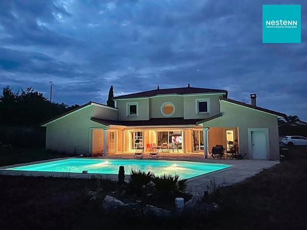 Montbrison (42600) : Maison de prestige 159 m² avec piscine chauffée et terrain arboré de 1919 m²