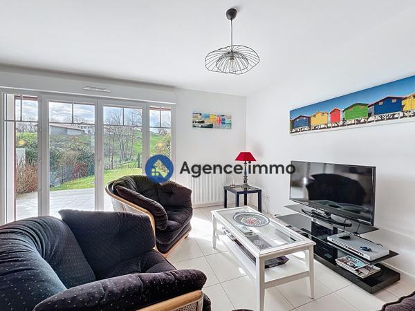 À vendre - Maison mitoyenne 2 côtés, 4 pièces située à Urrugne (64122)