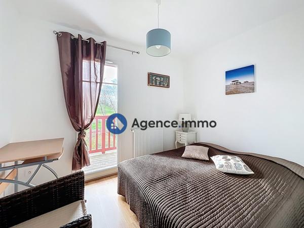 À vendre - Maison mitoyenne 2 côtés, 4 pièces située à Urrugne (64122)
