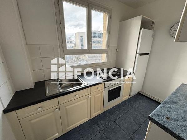 Location Studio 30.2 m² - 9/11 BD DU MARECHAL JOFFRE Bourg-la-reine 92340