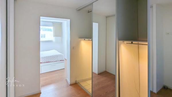 MAISON DE STYLE CONTEMPORAIN