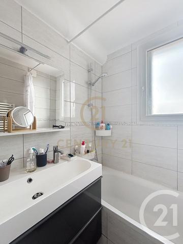 Appartement F3 à vendre  3 pièces - 68,41 m2 LYON - 69008