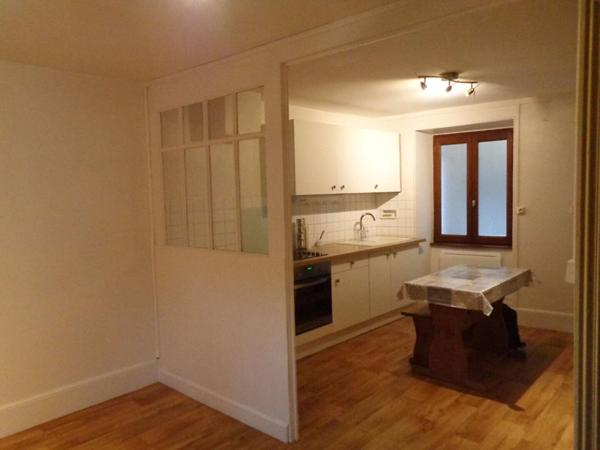 Langeac(43), maison de ville de 60 m2 habitables, 2 chambres