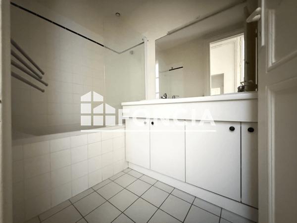 Location Appartement 3 pièces 102.9 m² - 48 RUE LAFAURIE MONTBADON Bordeaux 33000