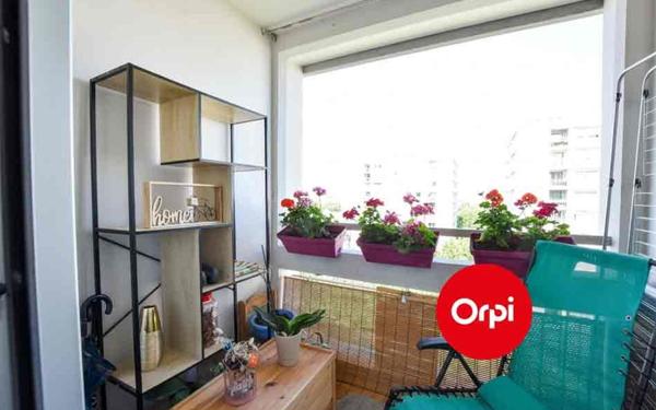 Appartement à vendre    5 pièces • 101,47 m2 Saint-Priest