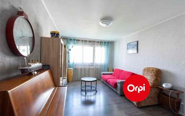 Appartement à vendre    5 pièces • 101,47 m2 Saint-Priest
