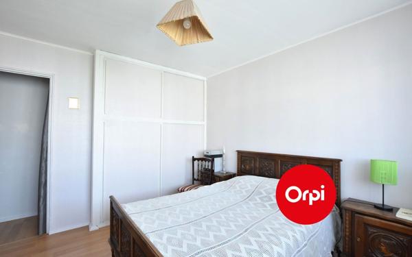 Appartement à vendre    5 pièces • 101,47 m2 Saint-Priest