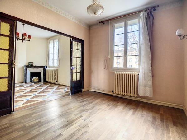 AMBOISE Maison de plain pied 77m² commerces à pieds