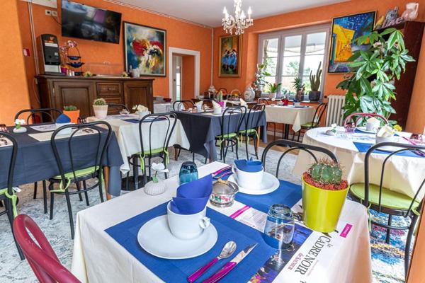 Hôtel bureau emplacement prémium sur zone touristique