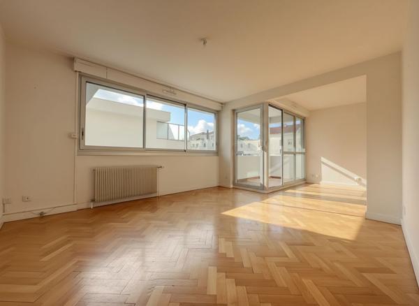 APPARTEMENT T3/4 avec balcon au calme