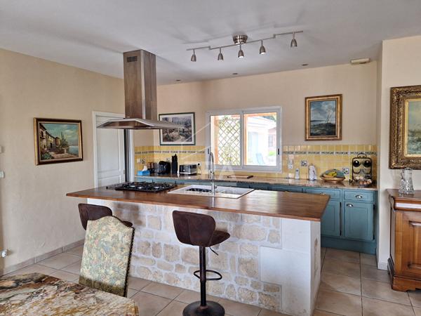 Maison individuelle 4 chambres proche de Chalais.