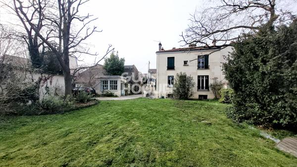 BOIS COLOMBES/ MAISON 134 M² PARCELLE 998 M² GARAGE et ATELIER