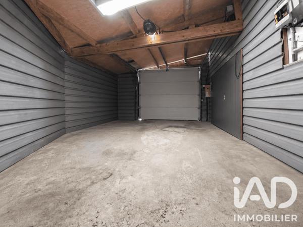 Maison à vendre 6 pièces 158,79 m² Saint-Julien-des-Landes