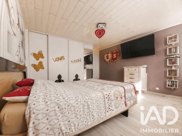 Maison à vendre 6 pièces 158,79 m² Saint-Julien-des-Landes