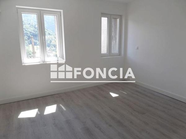 Location Maison 3 pièces 60.94 m² - 55 RUE DES REMPARTS Arvillard 73110