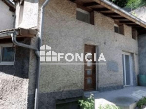 Location Maison 3 pièces 60.94 m² - 55 RUE DES REMPARTS Arvillard 73110