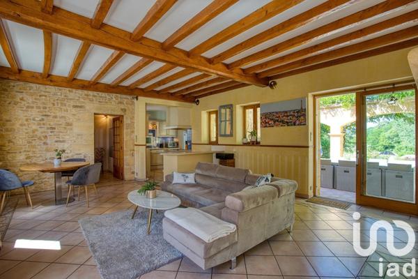 Maison d’architecte 6 pièces de 246 m² à Sarlat-la-Canéda (24200)