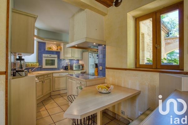 Maison d’architecte 6 pièces de 246 m² à Sarlat-la-Canéda (24200)