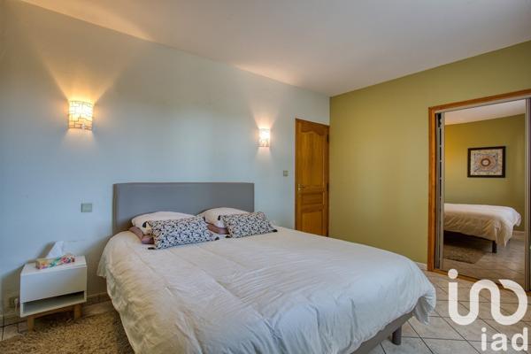 Maison d’architecte 6 pièces de 246 m² à Sarlat-la-Canéda (24200)