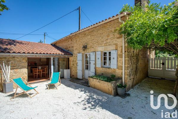 Maison d’architecte 6 pièces de 246 m² à Sarlat-la-Canéda (24200)