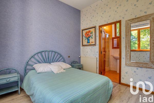 Maison d’architecte 6 pièces de 246 m² à Sarlat-la-Canéda (24200)