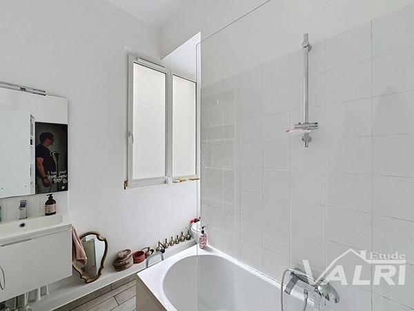 Porte Saint Martin - 7 pièces de 191 m², Paris 75003