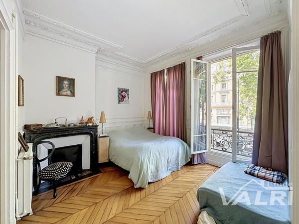 Porte Saint Martin - 7 pièces de 191 m², Paris 75003