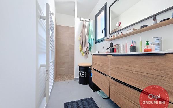 Maison à vendre    5 pièces •  Vendargues