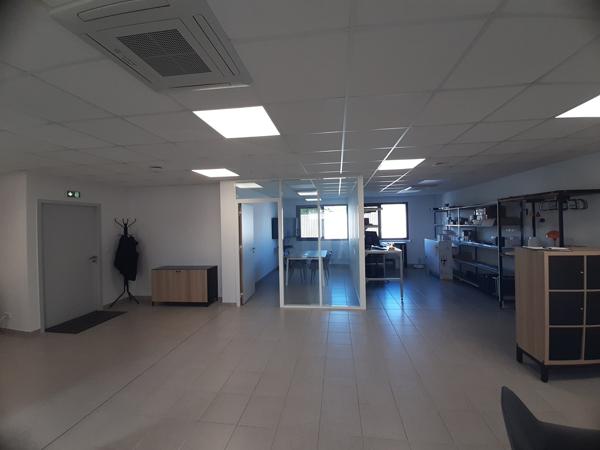 A LOUER BUREAUX ETAT NEUF de 95 m² environ, Porte de Rennes, Treillières