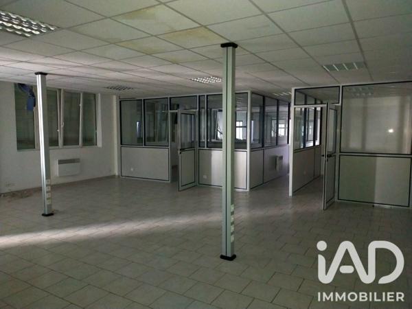 Immeuble à vendre 15 240 m² Saint-Quentin