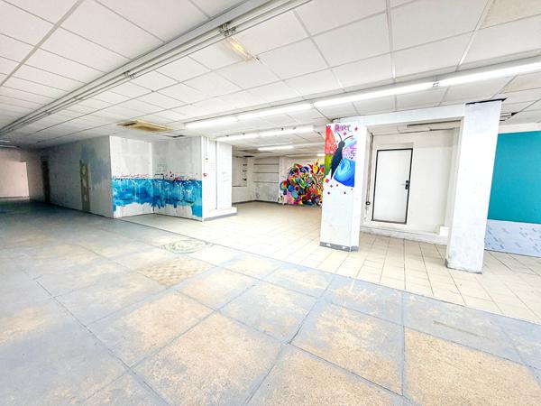 EXCLUSIVITÉ - Local commercial en Centre-ville de Royan - 292m2