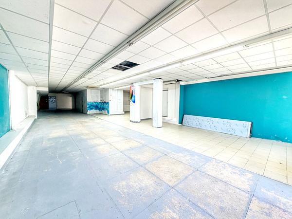 EXCLUSIVITÉ - Local commercial en Centre-ville de Royan - 292m2