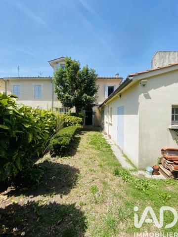 Maison à vendre 11 pièces 219,89 m² Bergerac
