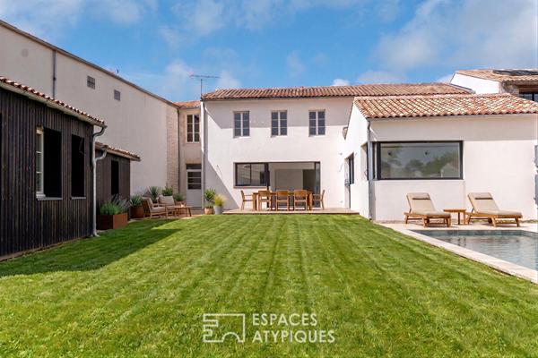 Elégance singulière d’un ensemble immobilier en coeur de village