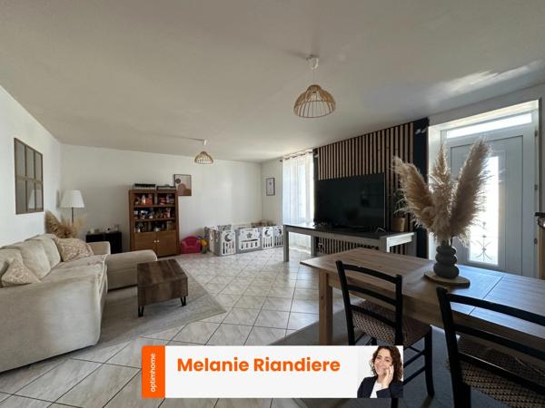 Maison à vendre à Crosmières – 3 chambres, beaux volumes et garage