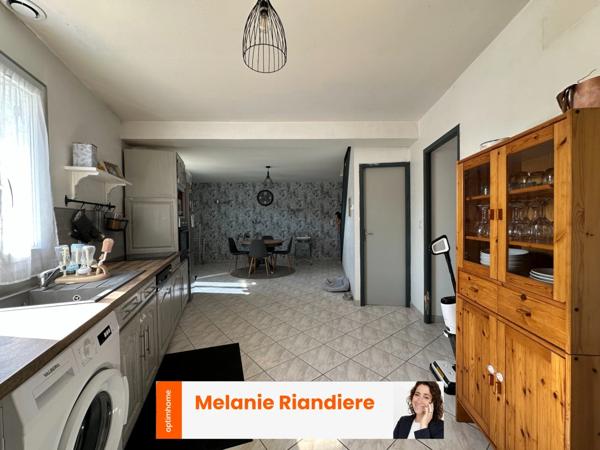 Maison à vendre à Crosmières – 3 chambres, beaux volumes et garage