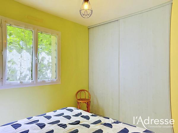 Entre Beaupréau et Chemillé : Plain?pied spacieux, 5 chambres et bureau indépendant
