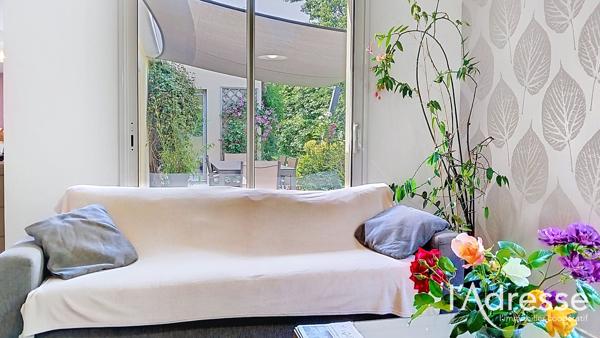 Entre Beaupréau et Chemillé : Plain?pied spacieux, 5 chambres et bureau indépendant